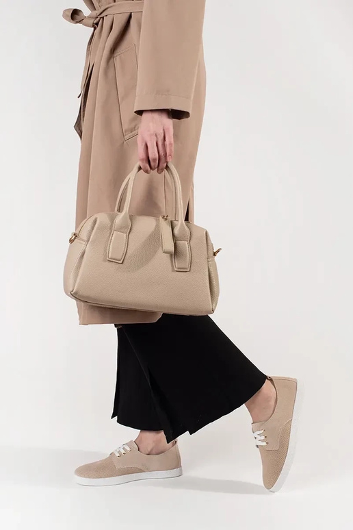 Zandkleur sportschoenen perforated...