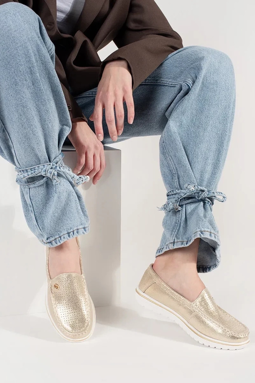 Gouden instappers van echt leer Gouden instappers van echt leer