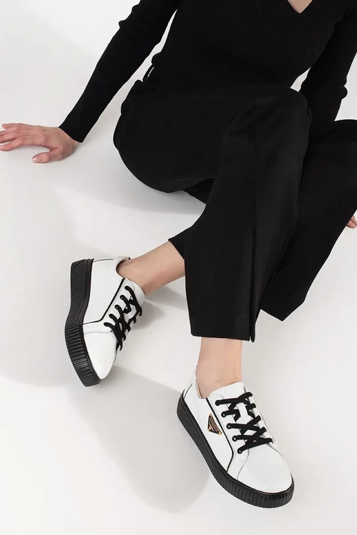 Leer witte kleur-zwarte kleur... Leer witte kleur-zwarte kleur...