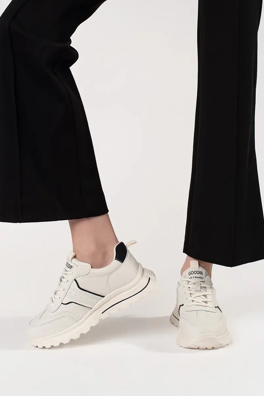 Leren sportschoenen op dikke zool