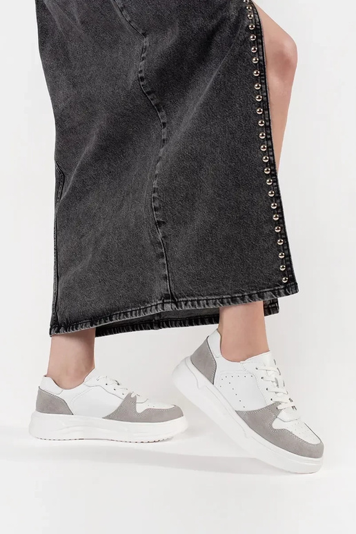 Witte leren sneakers met platform Witte leren sneakers met platform