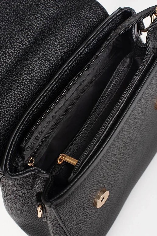 Zwarte kleine tas met gouden elementen