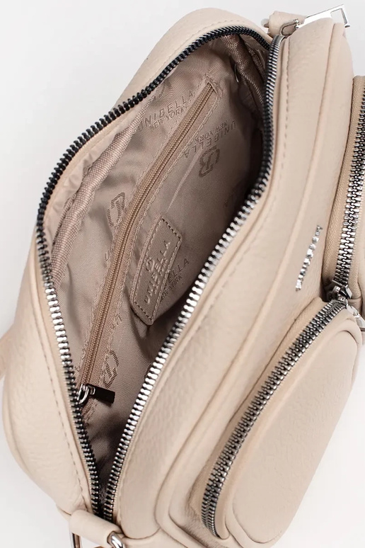 Klein handtasje in ivoorkleur met zakjes