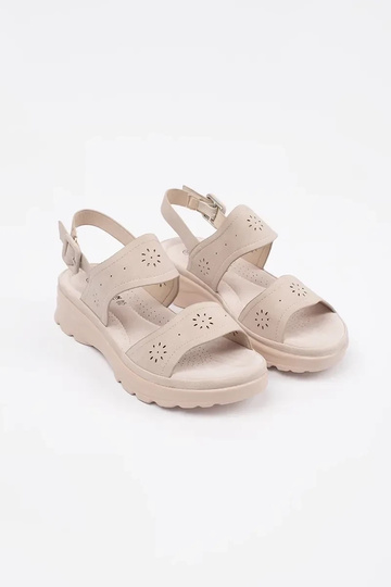 Ivoor kleurige sandalen... 2