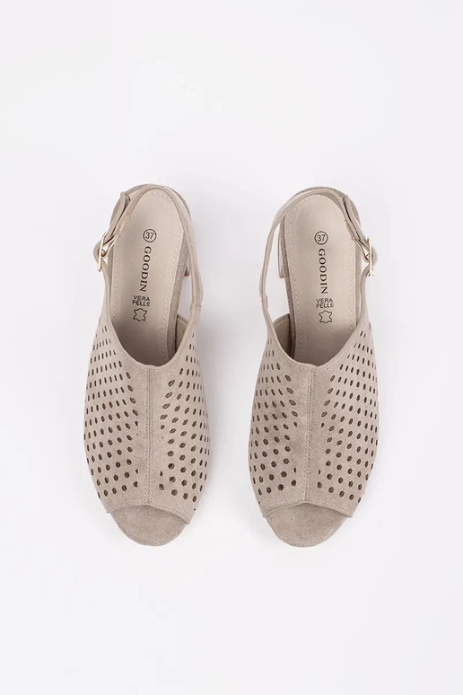 sandalen in zandkleur op hakken van...