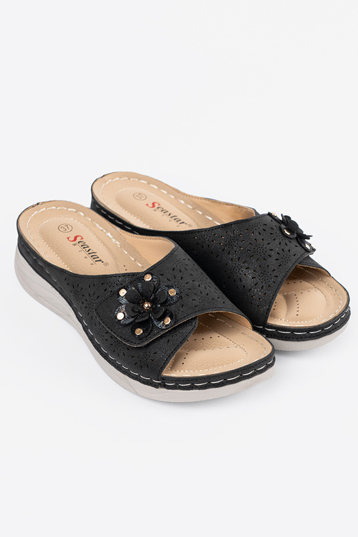 Dames slippers met decoratieve...