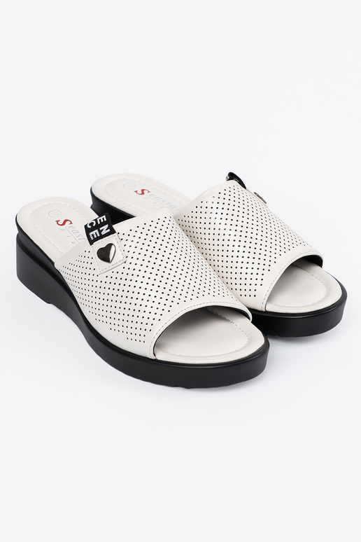 Gehaakte slippers met platform wit Gehaakte slippers met platform wit