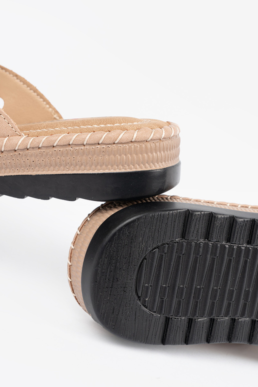 Dames slippers met decoratieve...