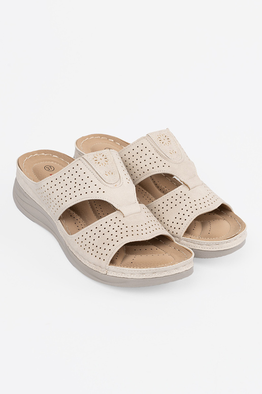 Comfortabele slippers met uitrusting...