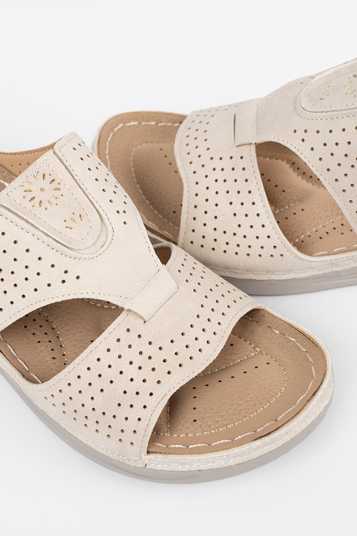 Comfortabele slippers met uitrusting...