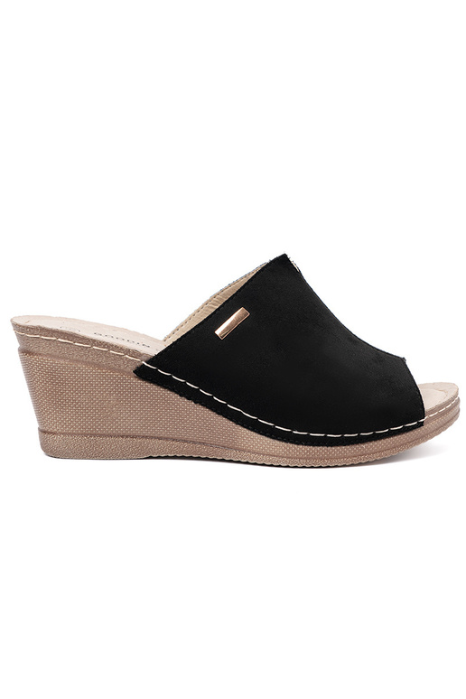Dames slippers met platform in zwart Dames slippers met platform in zwart