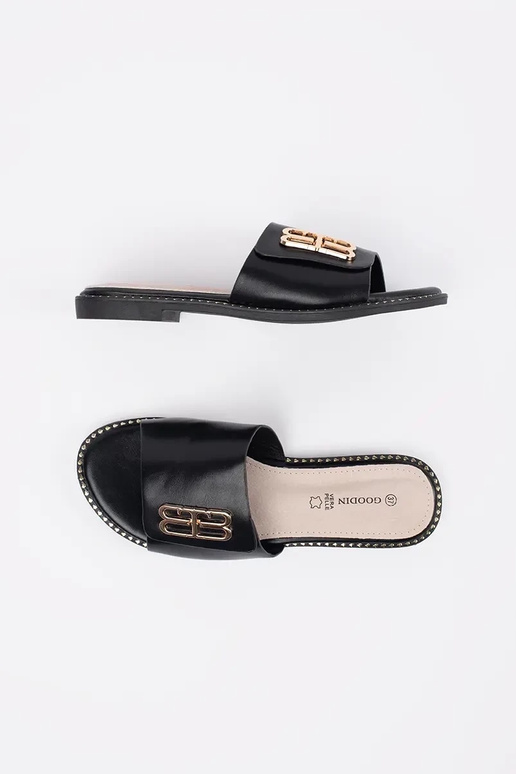 zwarte slippers voor dames op een... zwarte slippers voor dames op een...