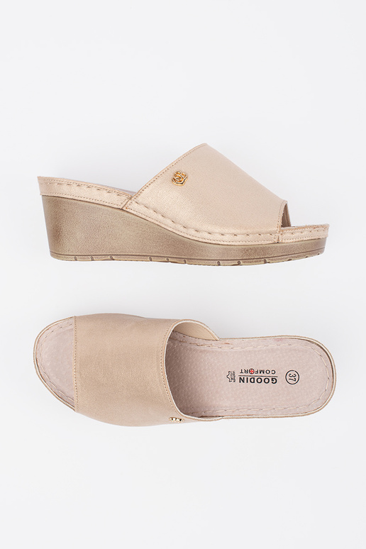Gouden dames slippers op wedge