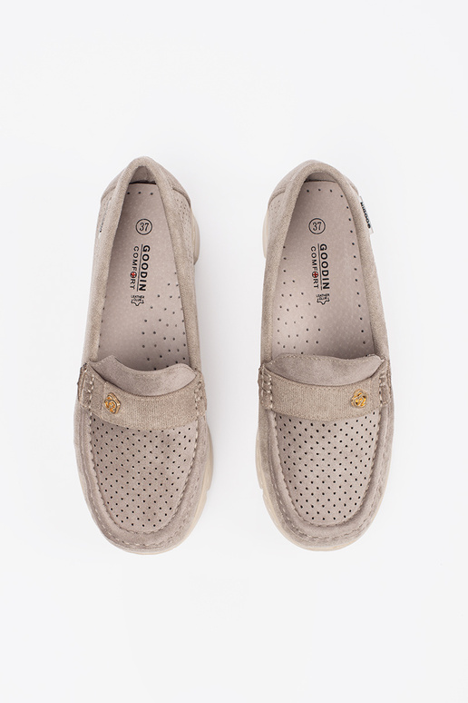 sandkleurige mocassins