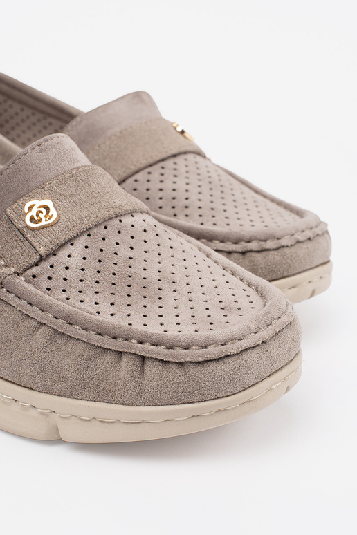 sandkleurige mocassins