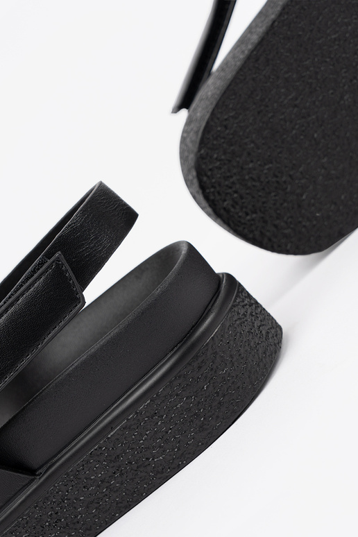 Zwarte platform sandalen Zwarte platform sandalen