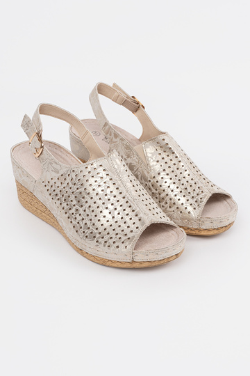 Zandkleurige sandalen 2