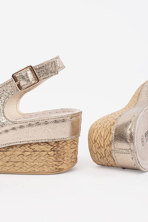 Gouden Sandalen op Wedge met Gesp