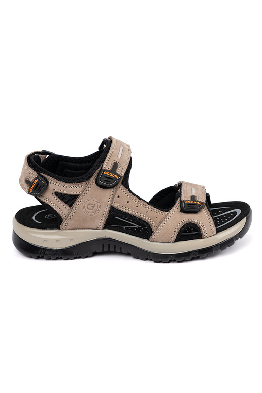 Sportieve sandalen bruin Sportieve sandalen bruin