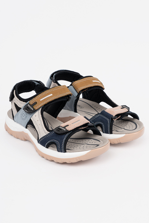 Sandaaltjes in verschillende kleuren Sandaaltjes in verschillende kleuren