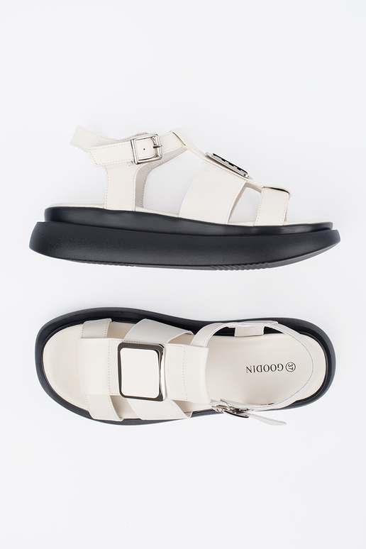 Ivoorkleurige Leren Elegante Sandalen... Ivoorkleurige Leren Elegante Sandalen...