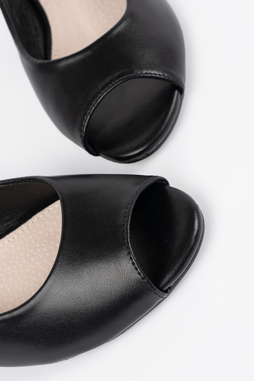 Zwarte elegante sandalen met lage hak