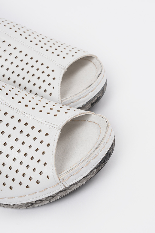 Witte sandalen Witte sandalen