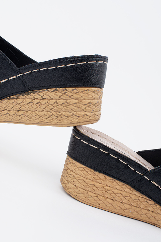 Zwarte Wedgeslippers voor Dames Zwarte Wedgeslippers voor Dames