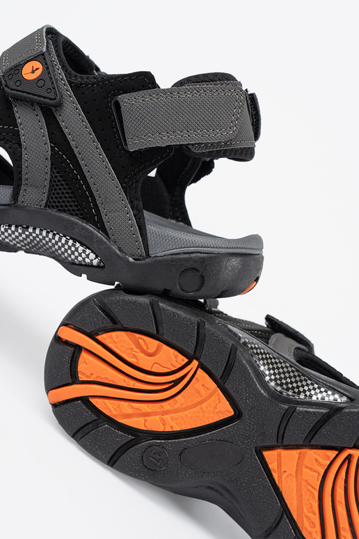 Grijze sportschoenen Grijze sportschoenen