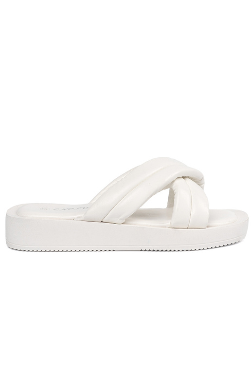 Dames slippers met platform in wit Dames slippers met platform in wit