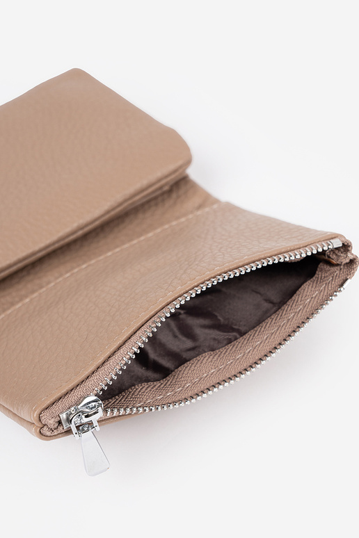 Beige damesportemonnee van kunstleer,... Beige damesportemonnee van kunstleer,...