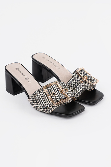 Dames zwart-witte slippers... 2
