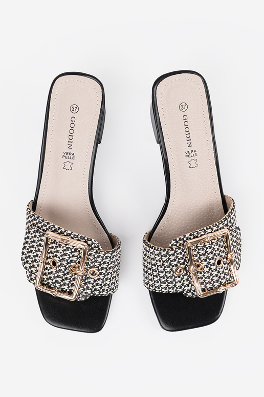 Dames zwart-witte slippers met hak en... Dames zwart-witte slippers met hak en...