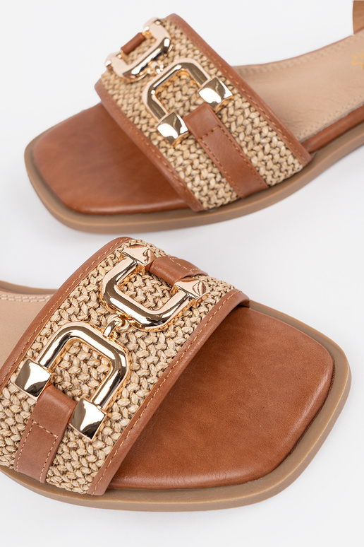 Dames bruine sandalen met leren... Dames bruine sandalen met leren...