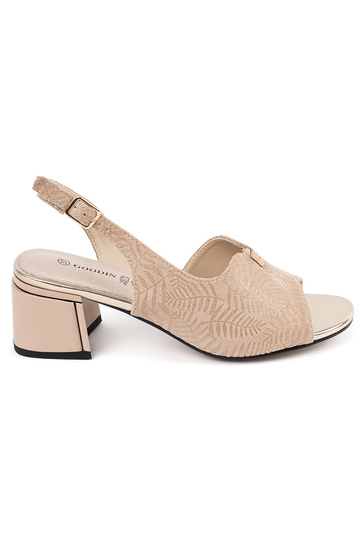 Zandkleurige dames sandalen...
