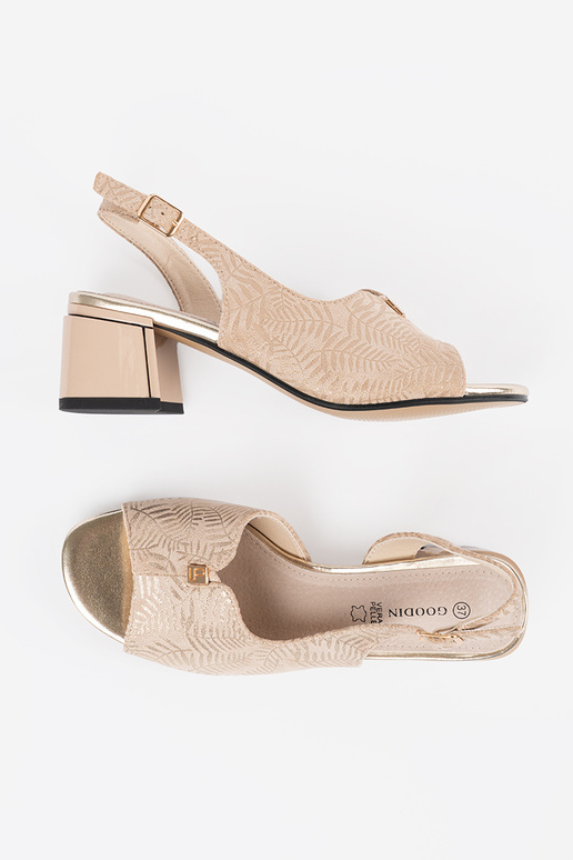 Zandkleurige dames sandalen op hoge hak Zandkleurige dames sandalen op hoge hak