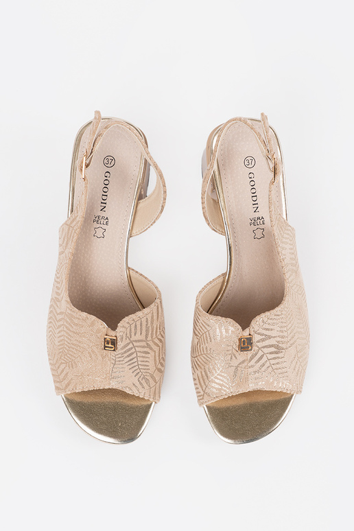Zandkleurige dames sandalen op hoge hak Zandkleurige dames sandalen op hoge hak