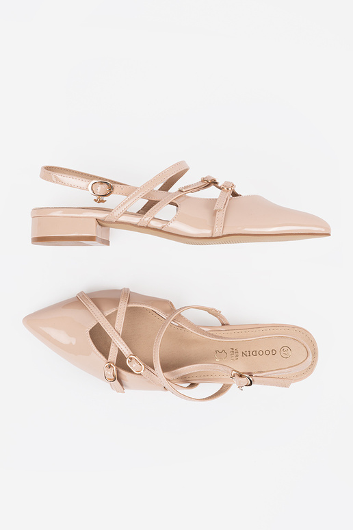 Leren sandkleurige hoge hakken met... Leren sandkleurige hoge hakken met...