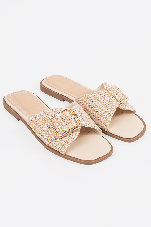 Slippers zandkleur met gespen Slippers zandkleur met gespen