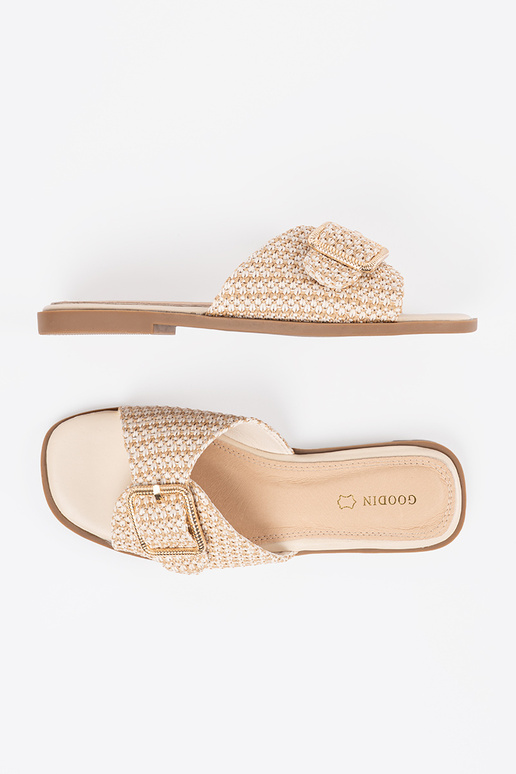 Slippers zandkleur met gespen Slippers zandkleur met gespen