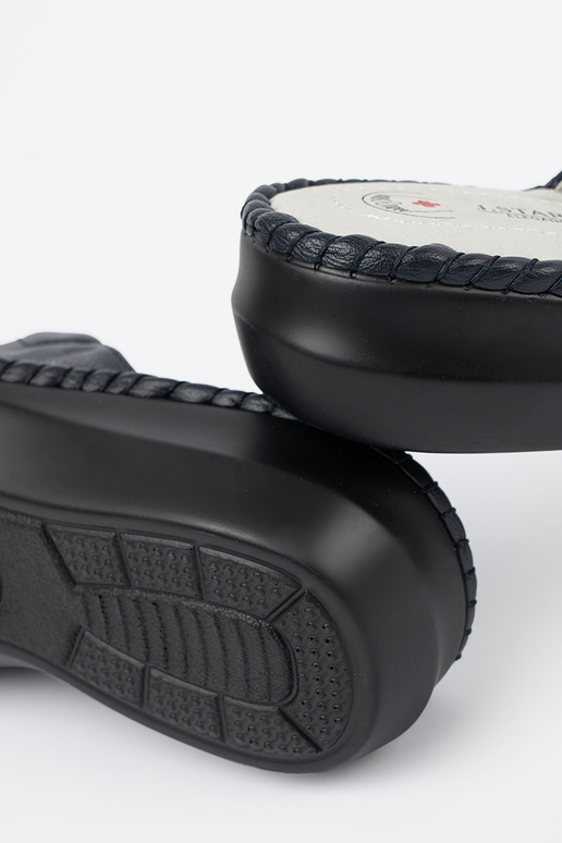 Dames slippers met leren inlegzolen...