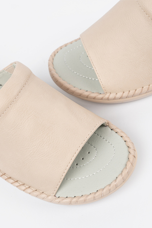 Slippers met leren inlegzolen in...