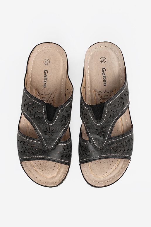 Zwarte platform slippers Zwarte platform slippers