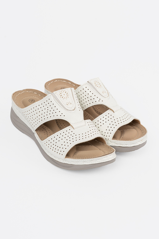 Comfortabele slippers met uitrusting...