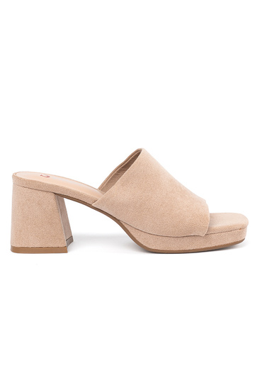 Dames slippers op hoge...