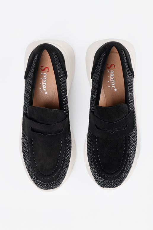 zInart schoenen op een dikke zool zInart schoenen op een dikke zool