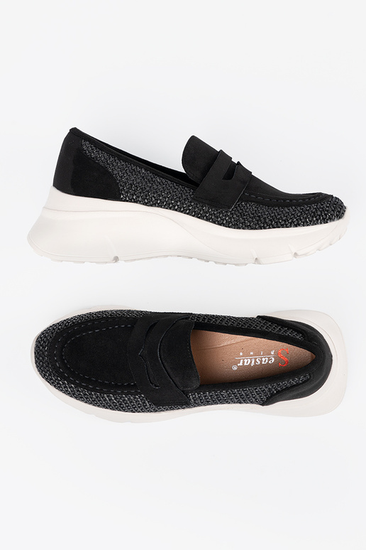 zInart schoenen op een dikke zool zInart schoenen op een dikke zool