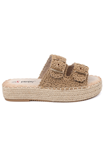 Slippers beige gevlochten...