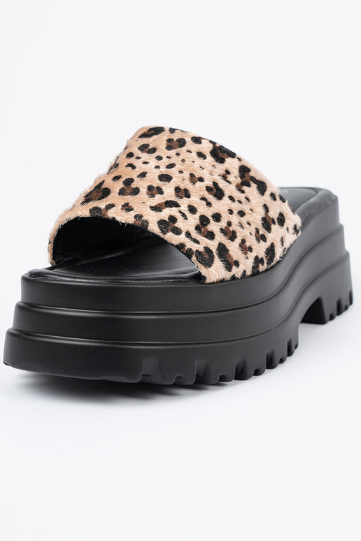 Slippers met platform luipaardprint