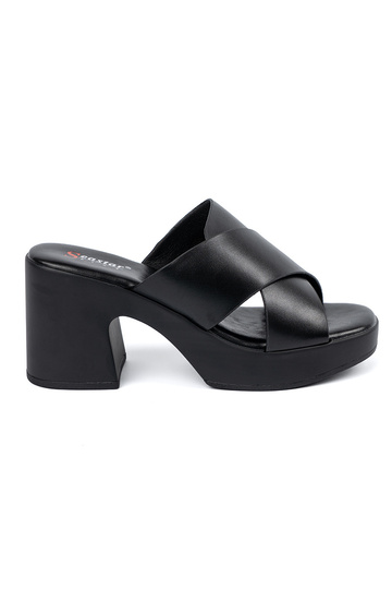 zInart slippers op de hiel